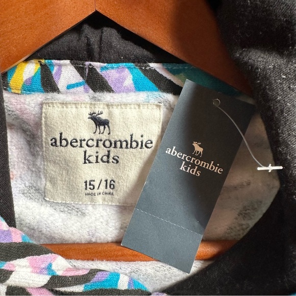 Abercrombie Kids Pull Over Hoodie Multi Color Removable Logo Size 15/16 - Picture 10 of 13